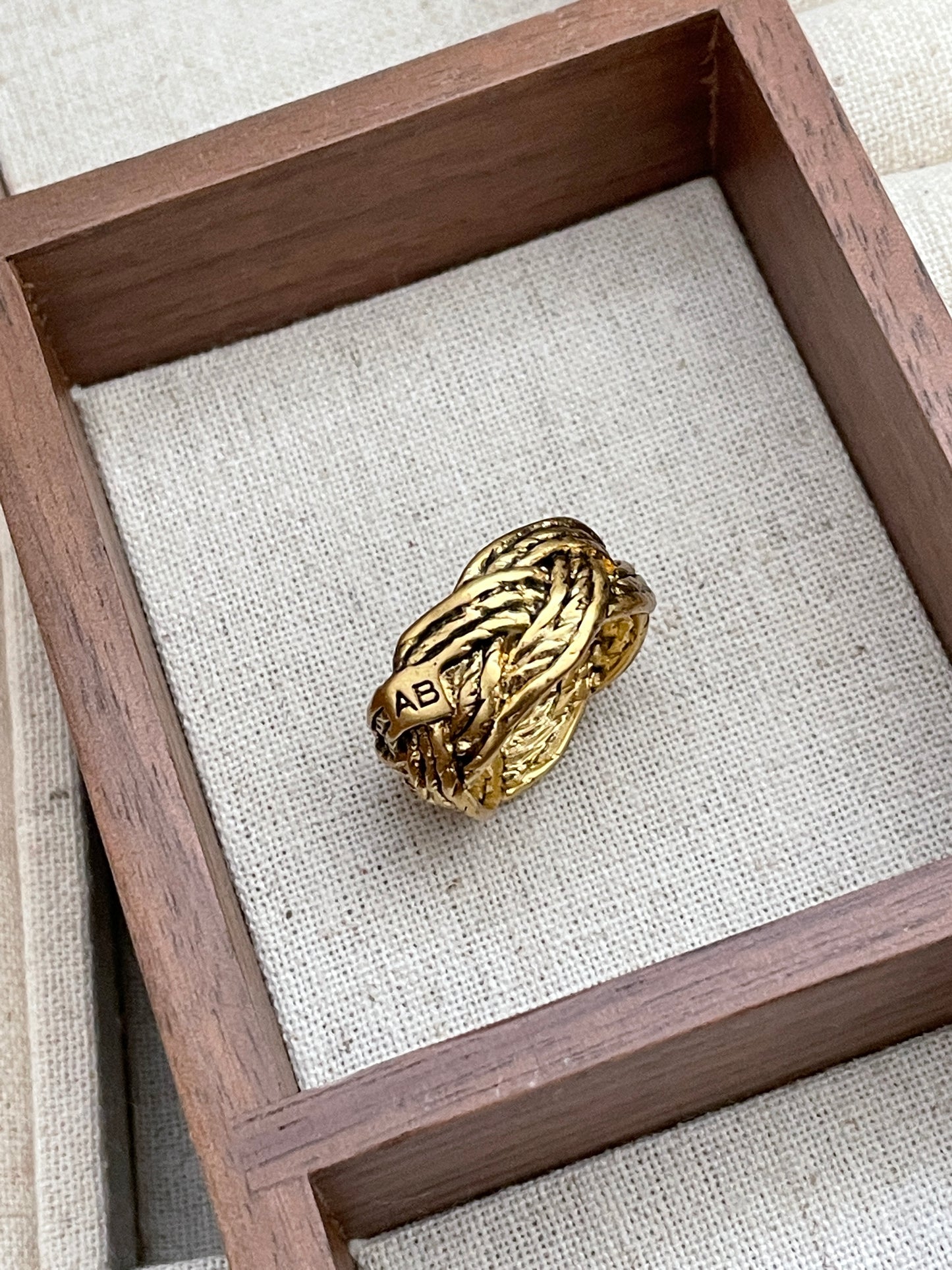 The Vintage Twist Ring