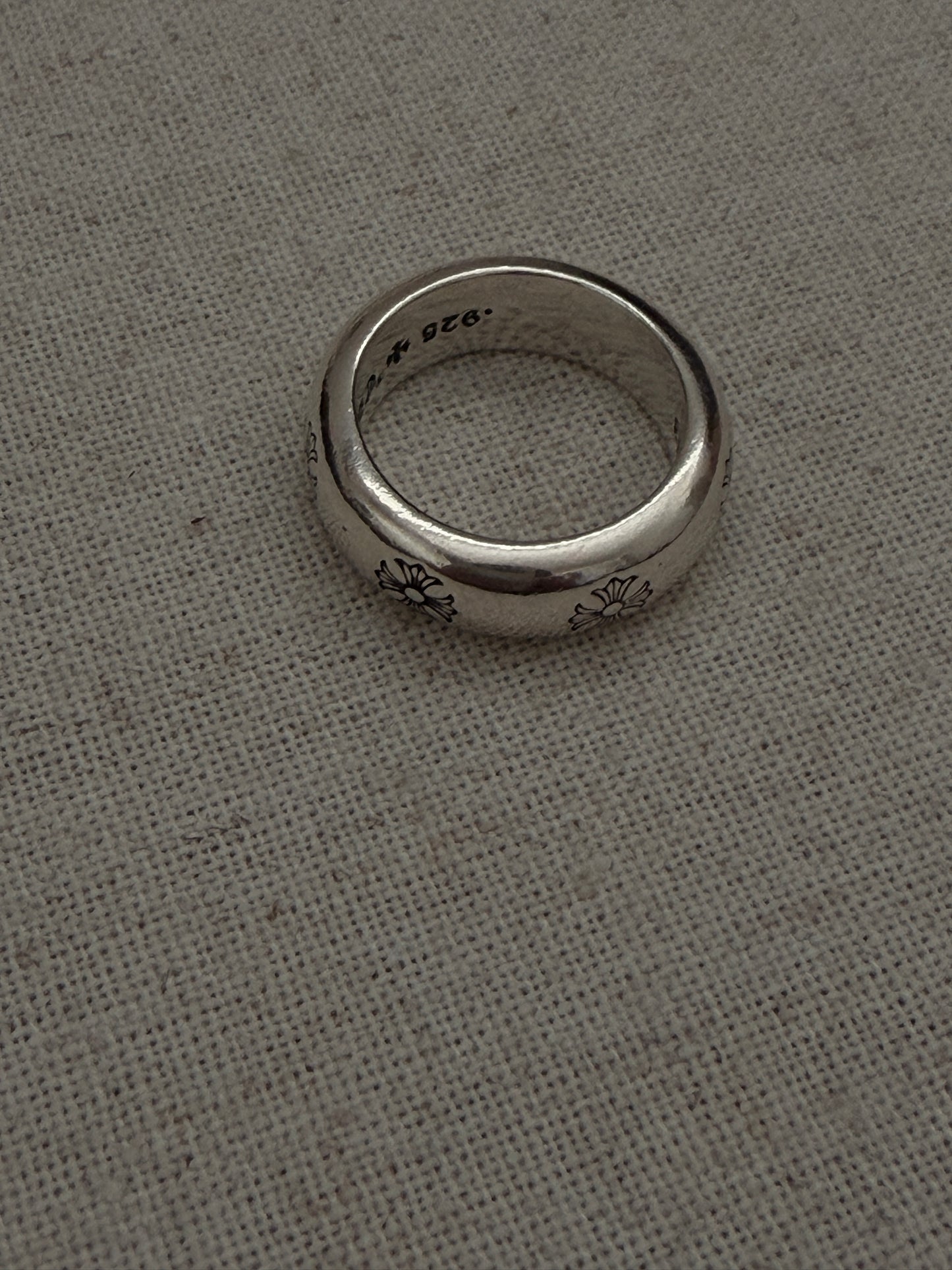 The Fleur Line Ring