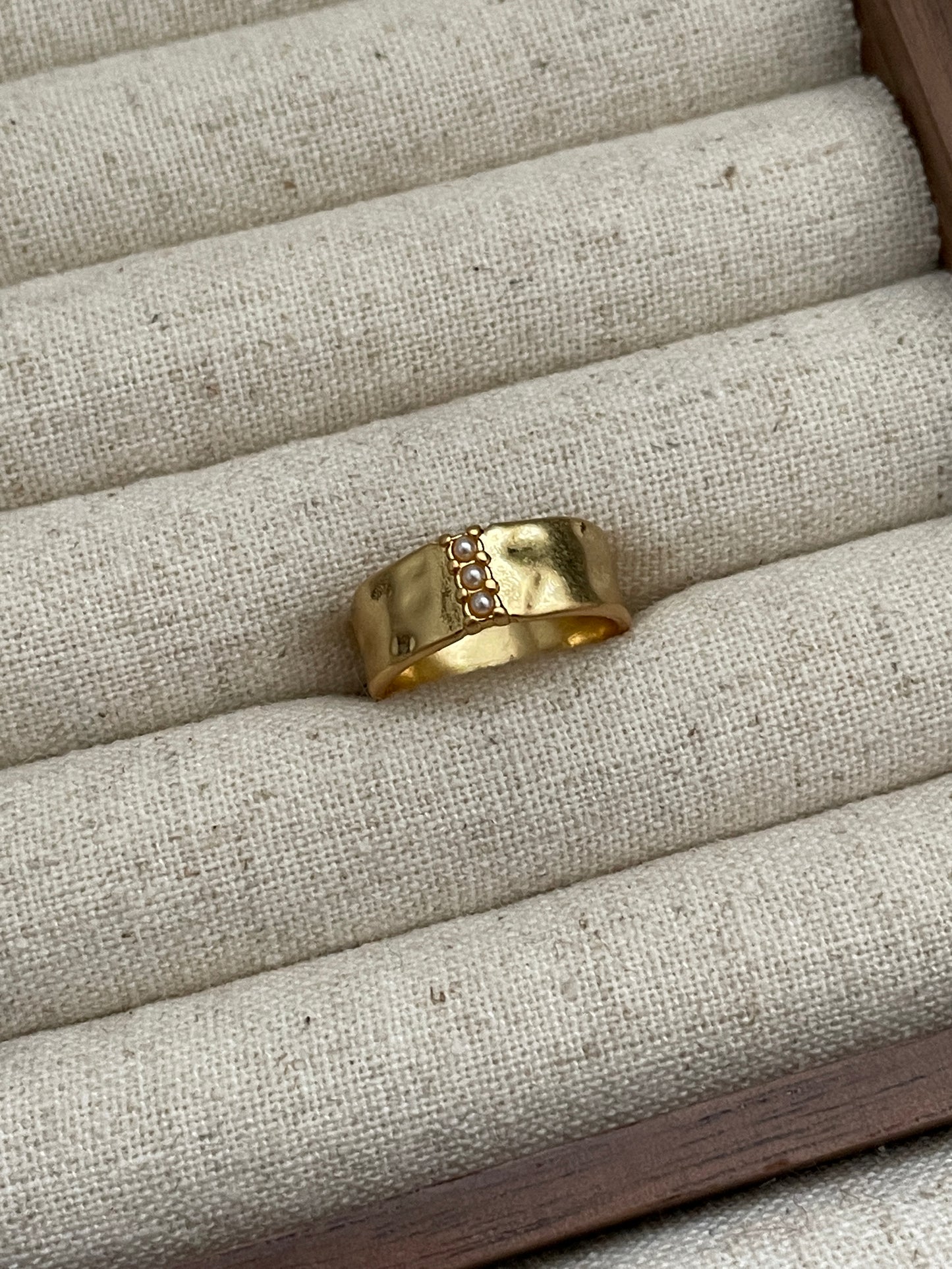 The Hera Ring