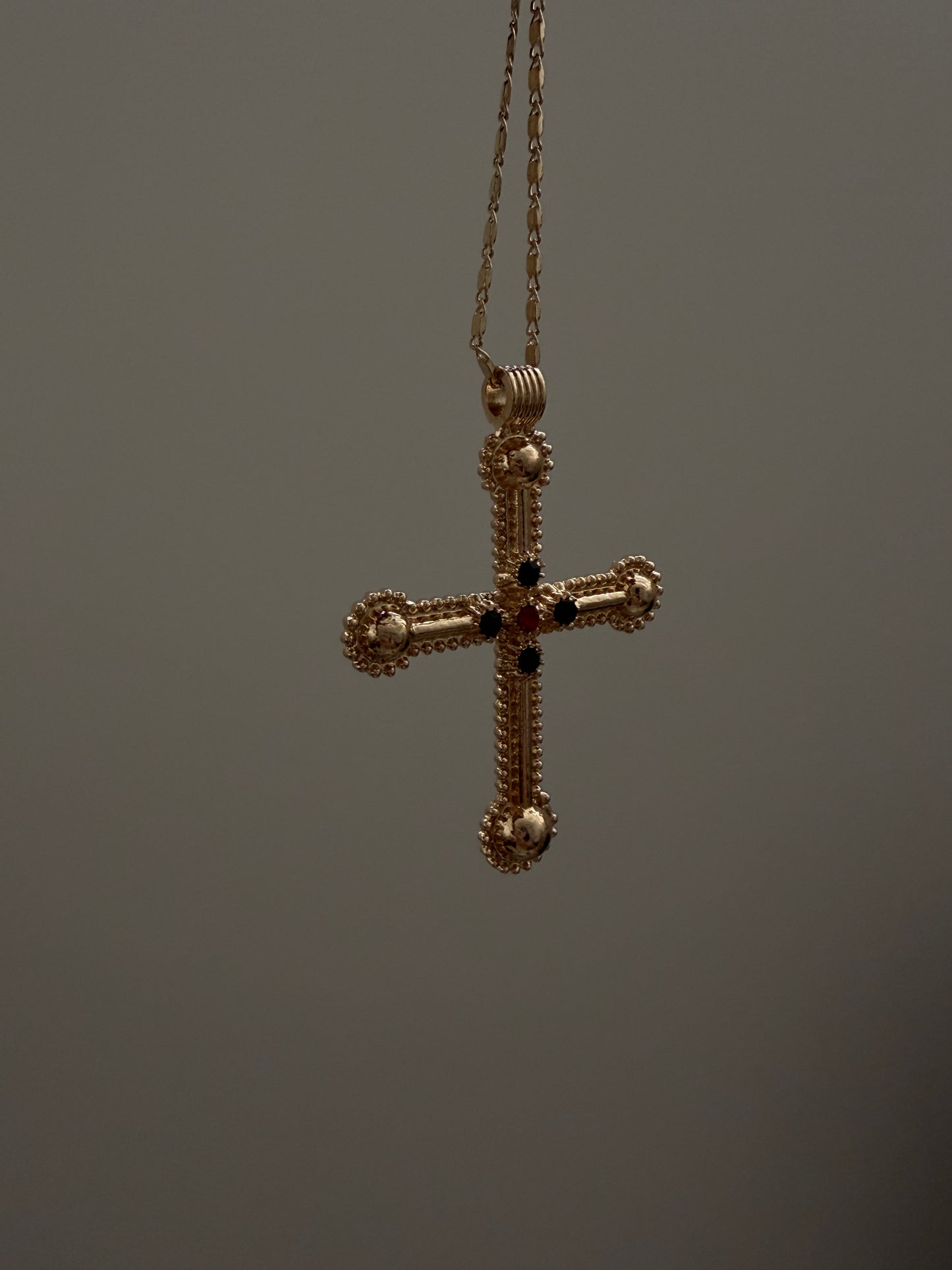 The Queen of Cross Necklace Set