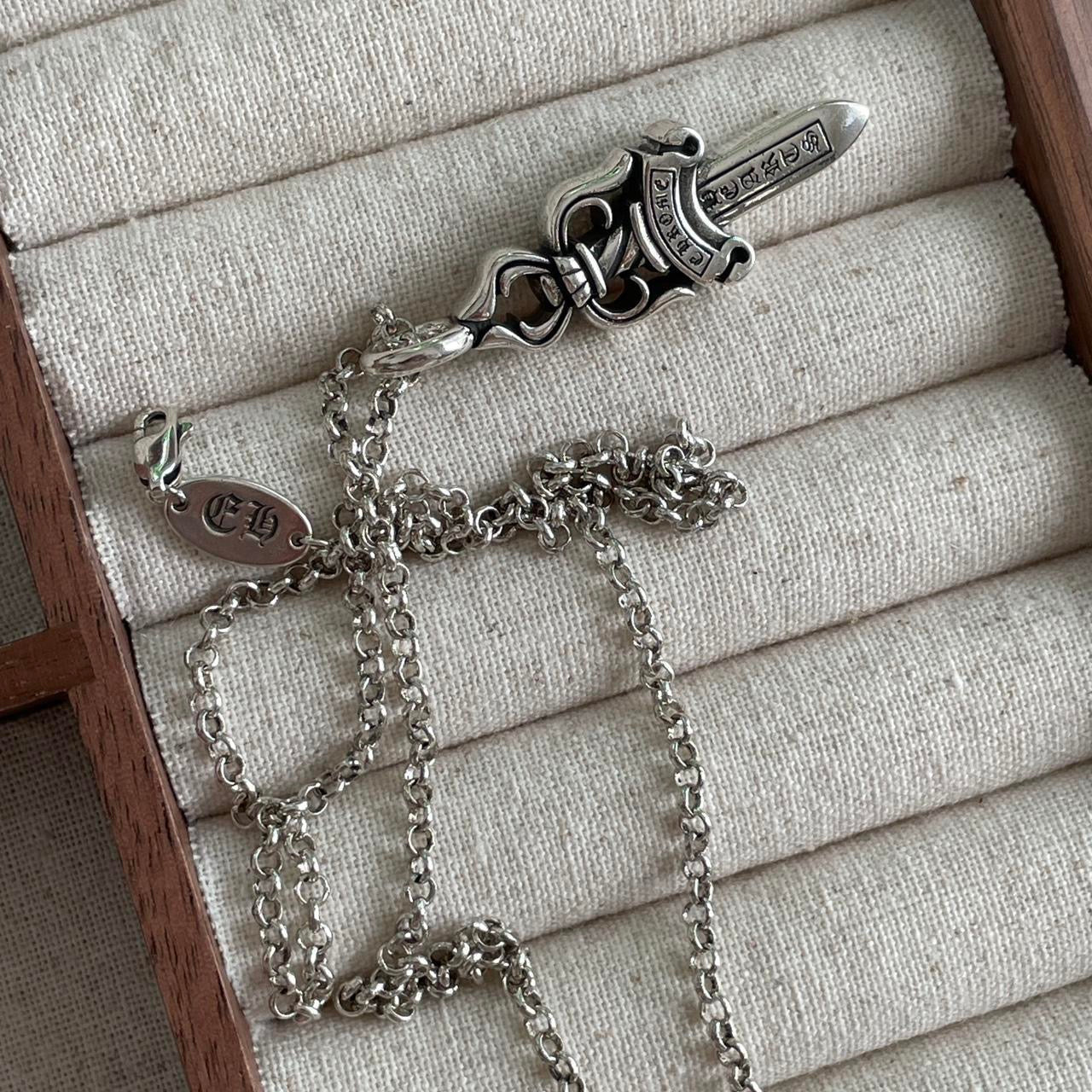 The Veil of Blade Necklace(Sold Out)