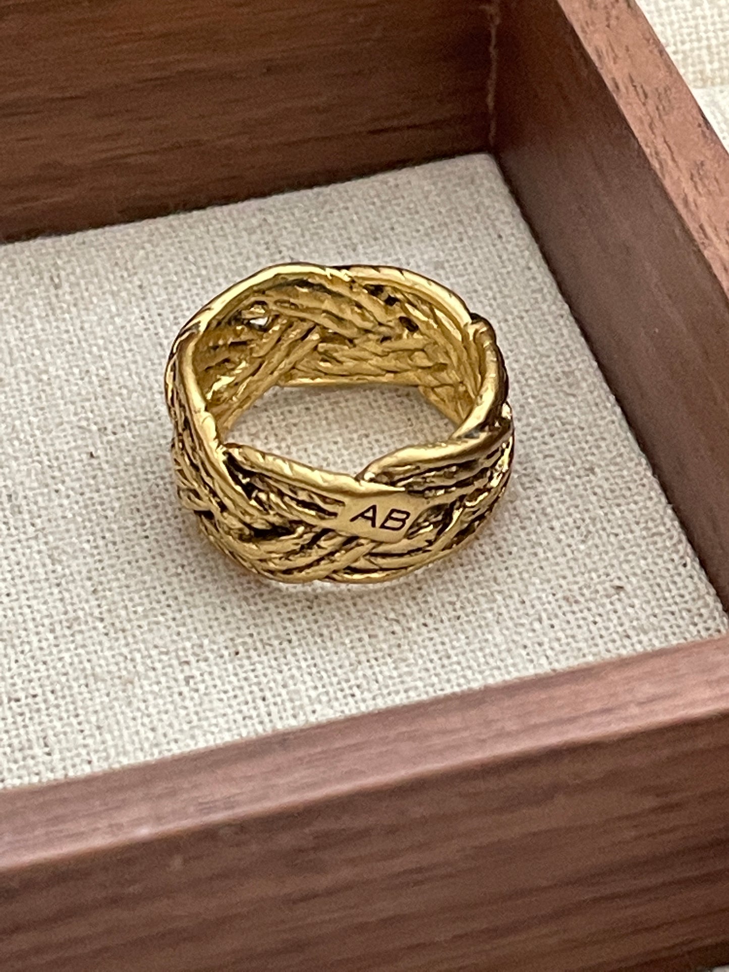 The Vintage Twist Ring