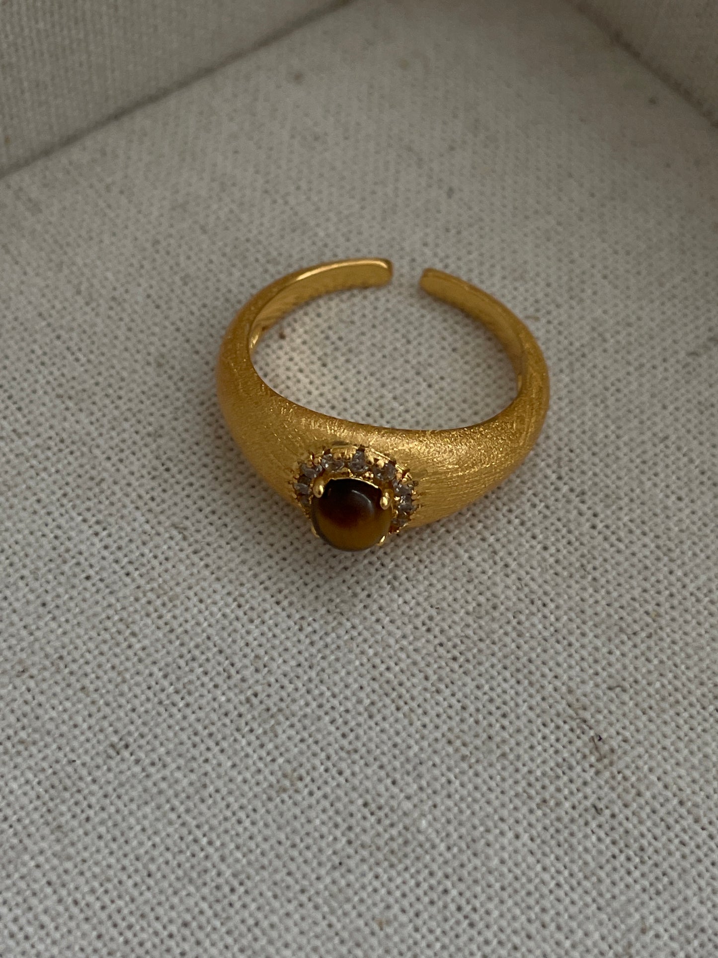 The Brown Gem Ring(Sold Out)
