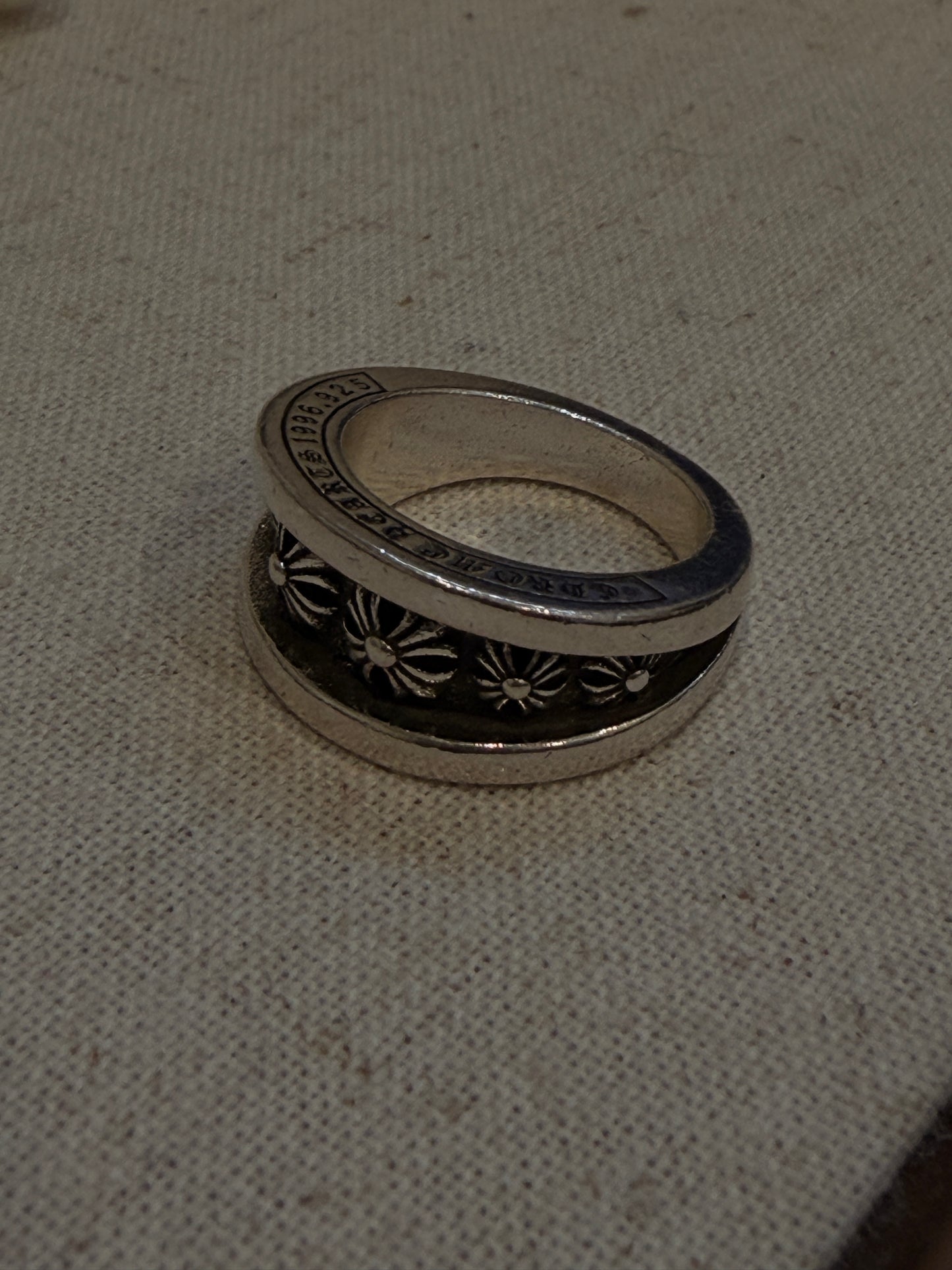 The Fleur Motion Ring