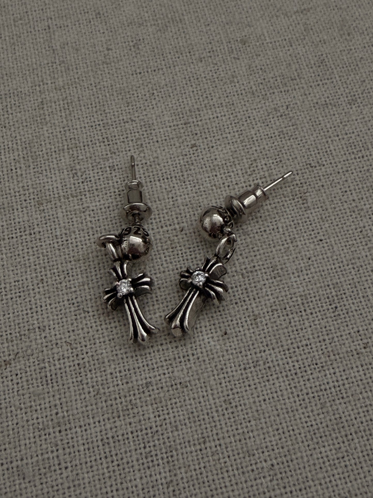 The Cold Cross Earrings(Sold Out)