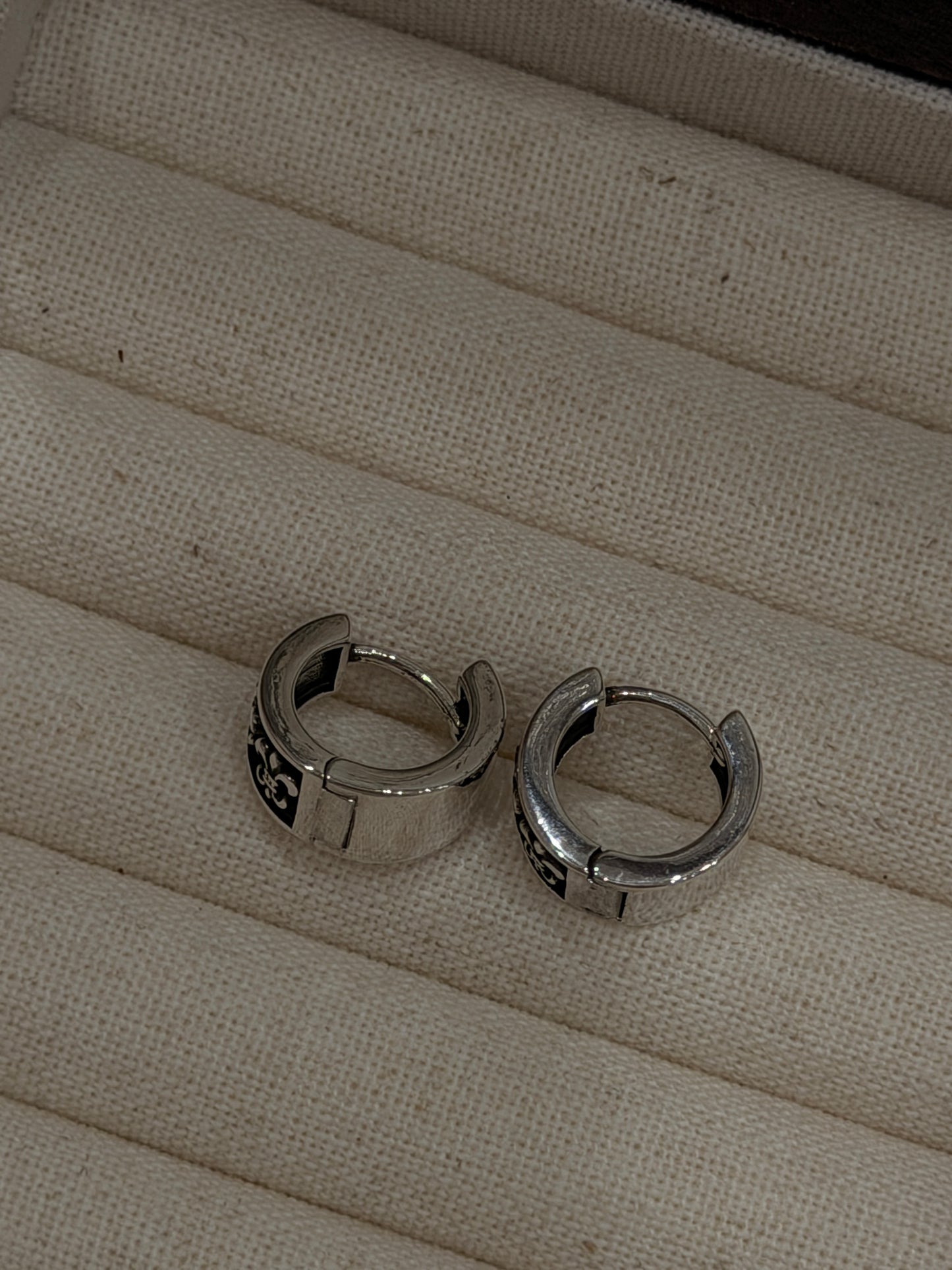 The Fleur Hoop Earrings(Sold Out)