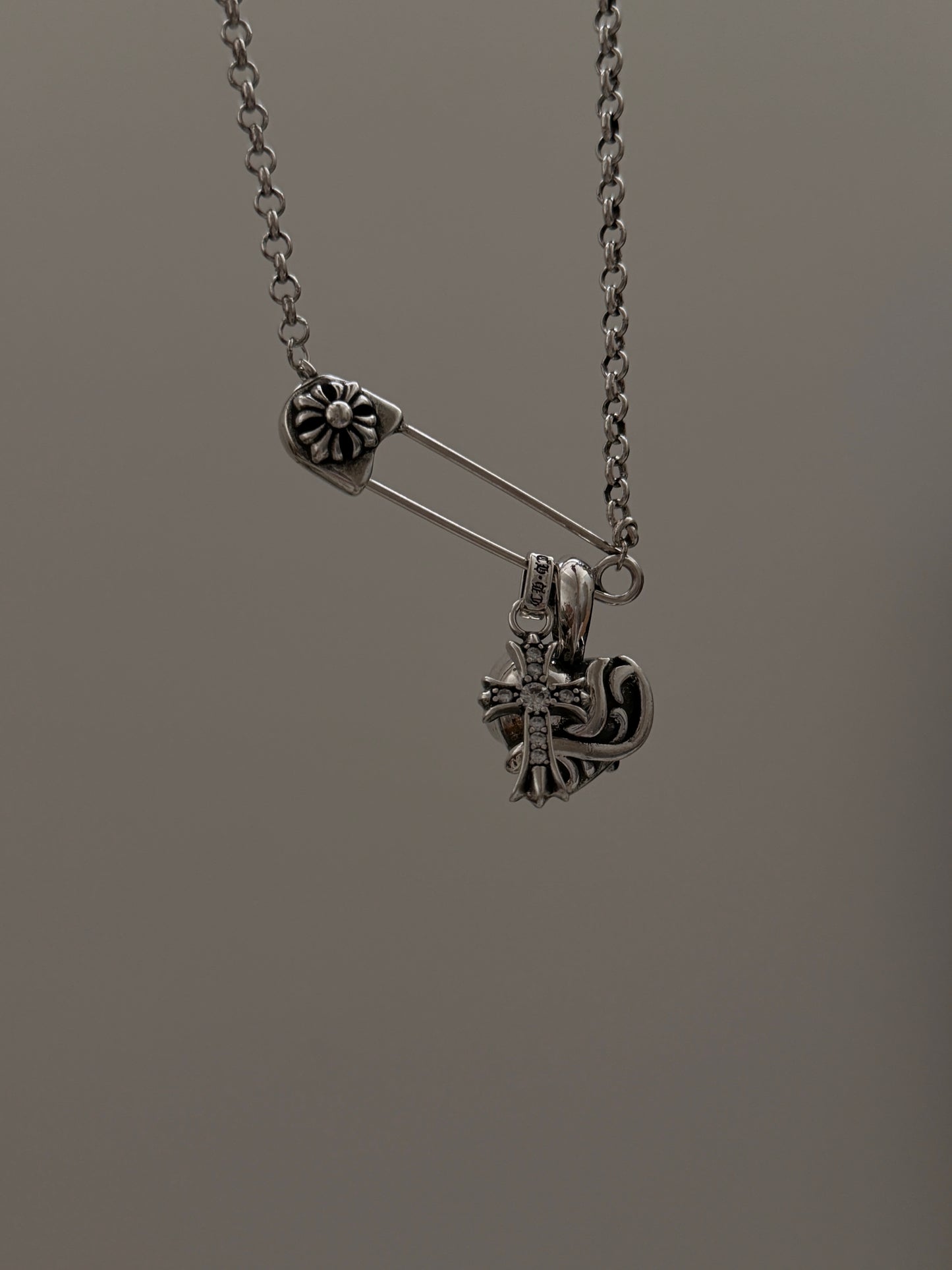 The Rebel Heart Necklace(Sold Out)