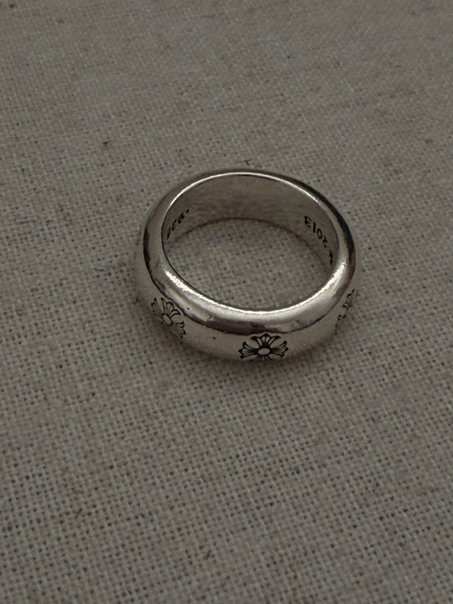 The Fleur Line Ring