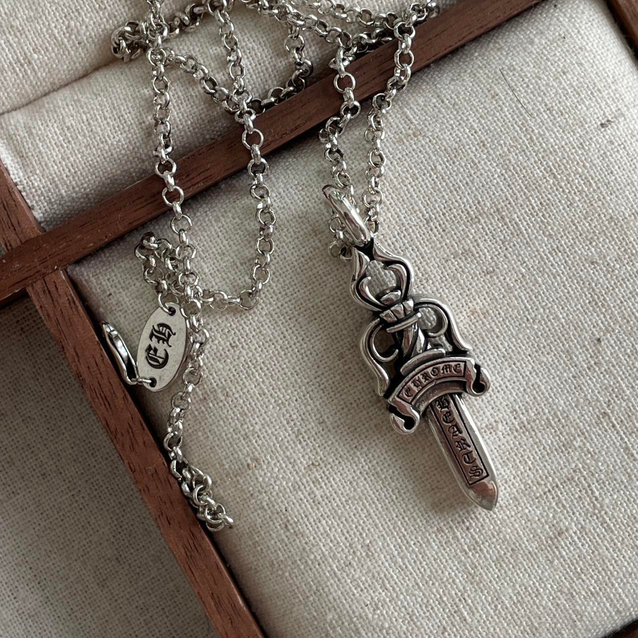 The Veil of Blade Necklace(Sold Out)