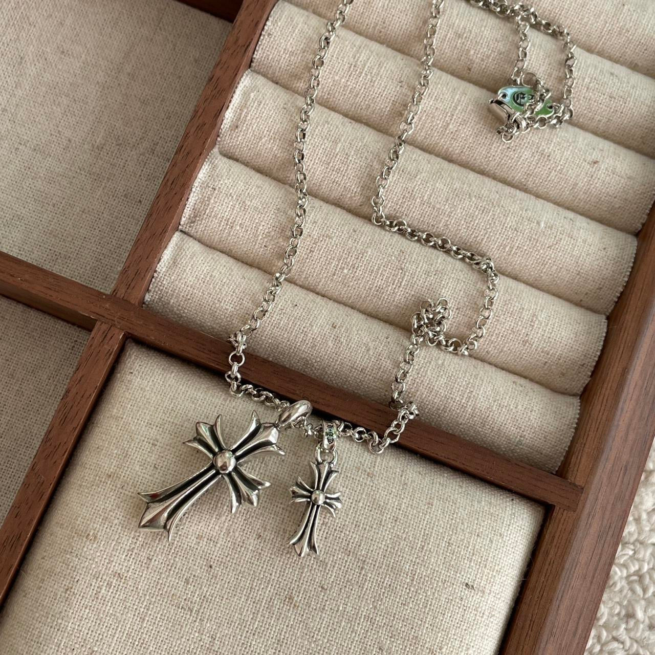 The Twin Blade Necklace(Sold Out)
