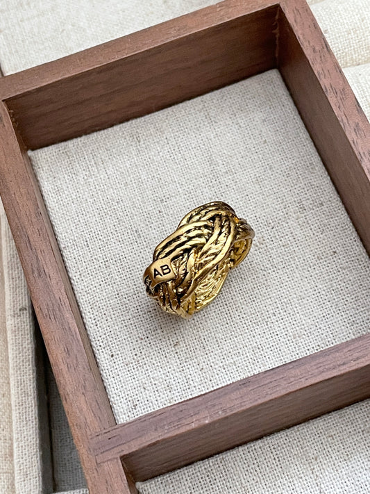 The Vintage Twist Ring
