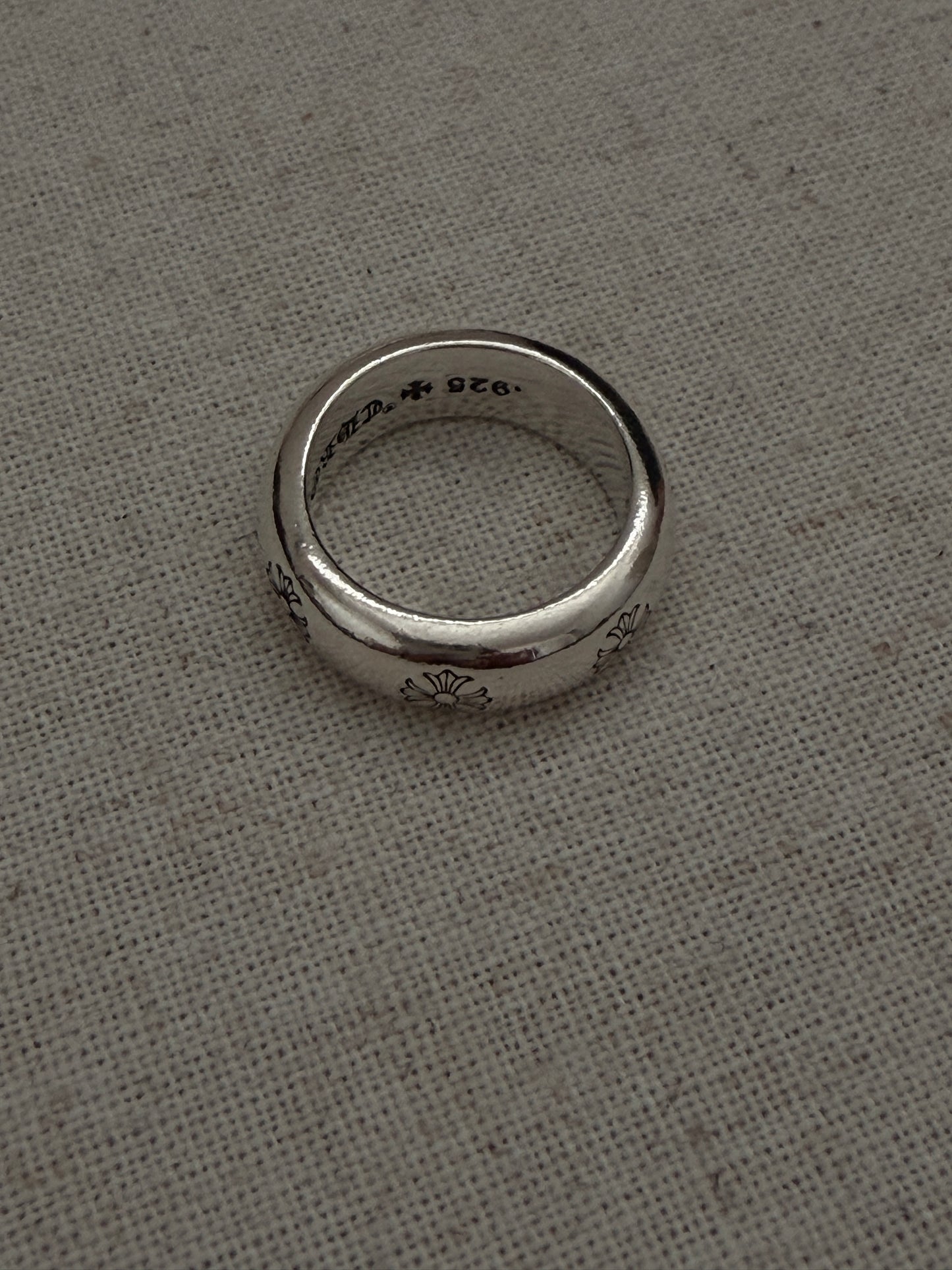 The Fleur Line Ring