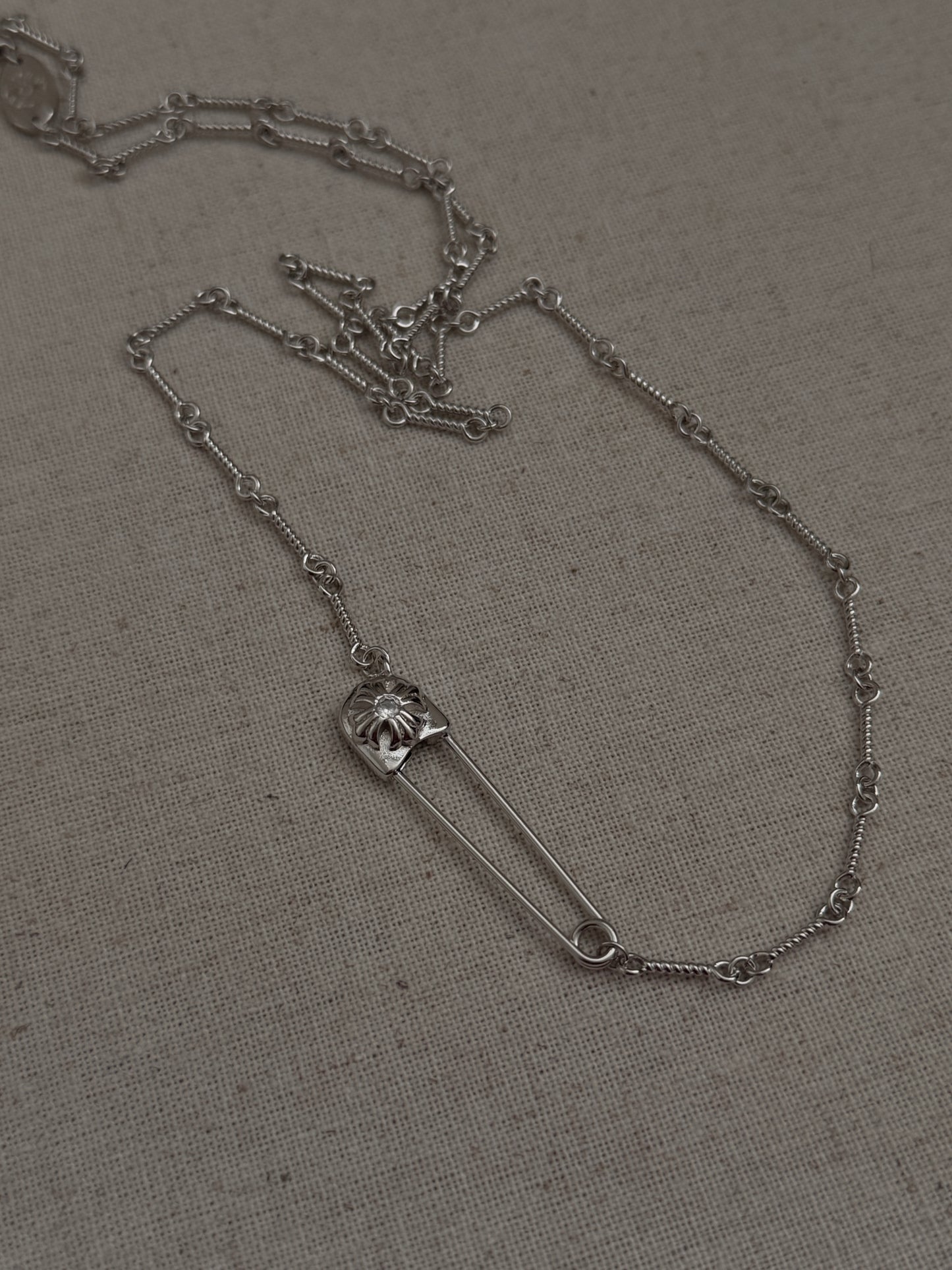 The Saint Pin Necklace(Sold Out)