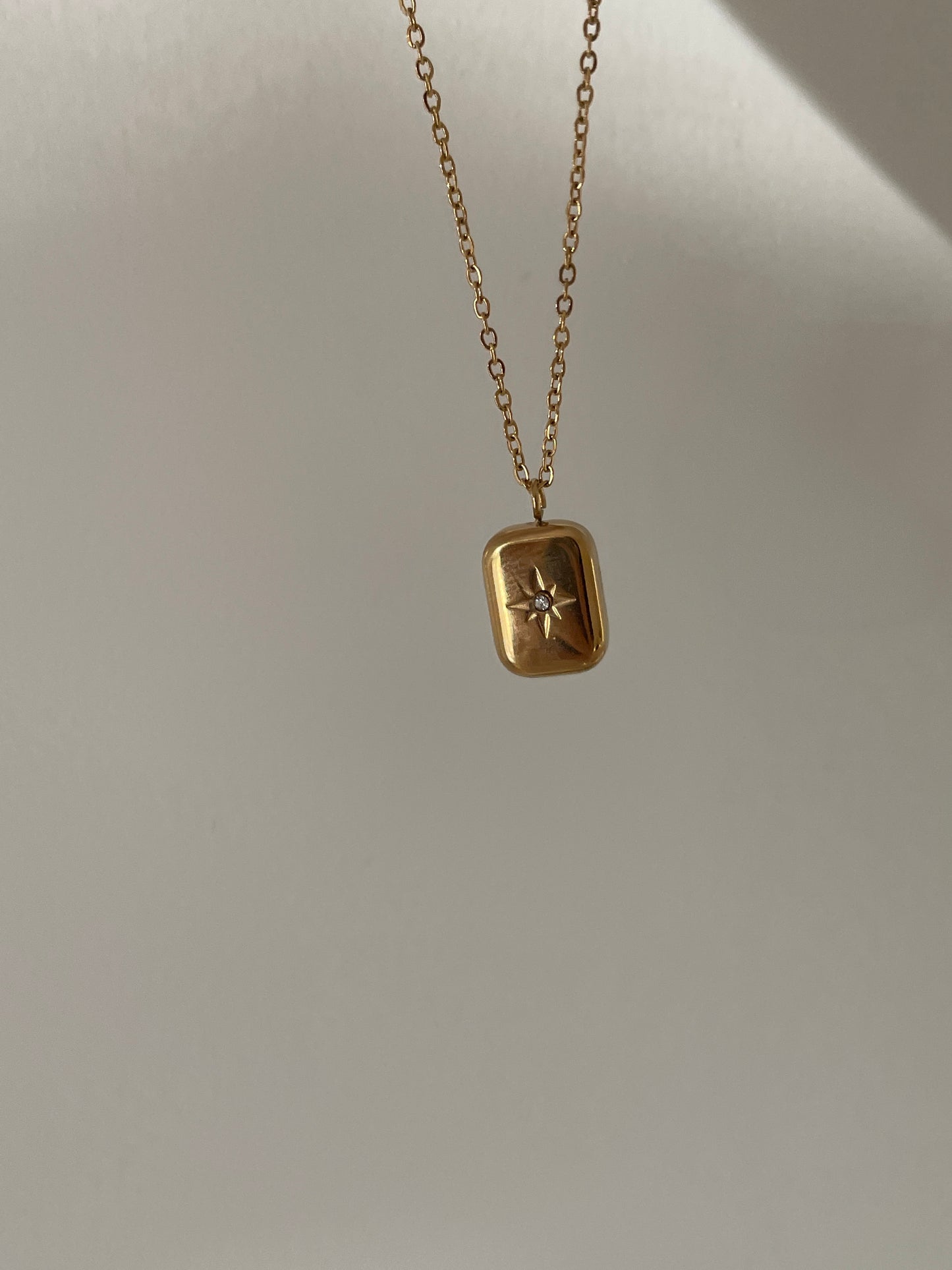 The Hexagram Necklace(Sold Out)