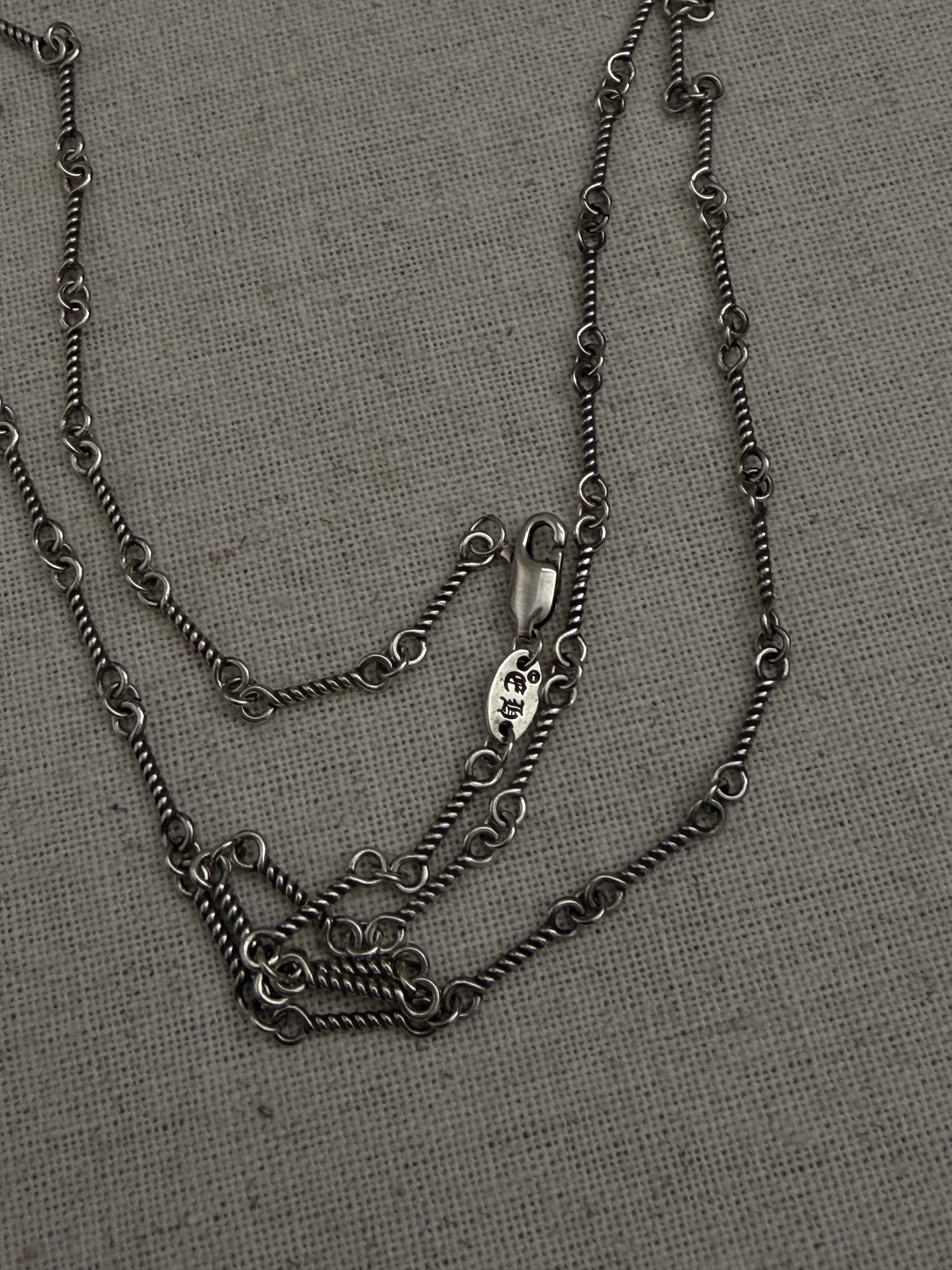 The Pure Noir Necklace