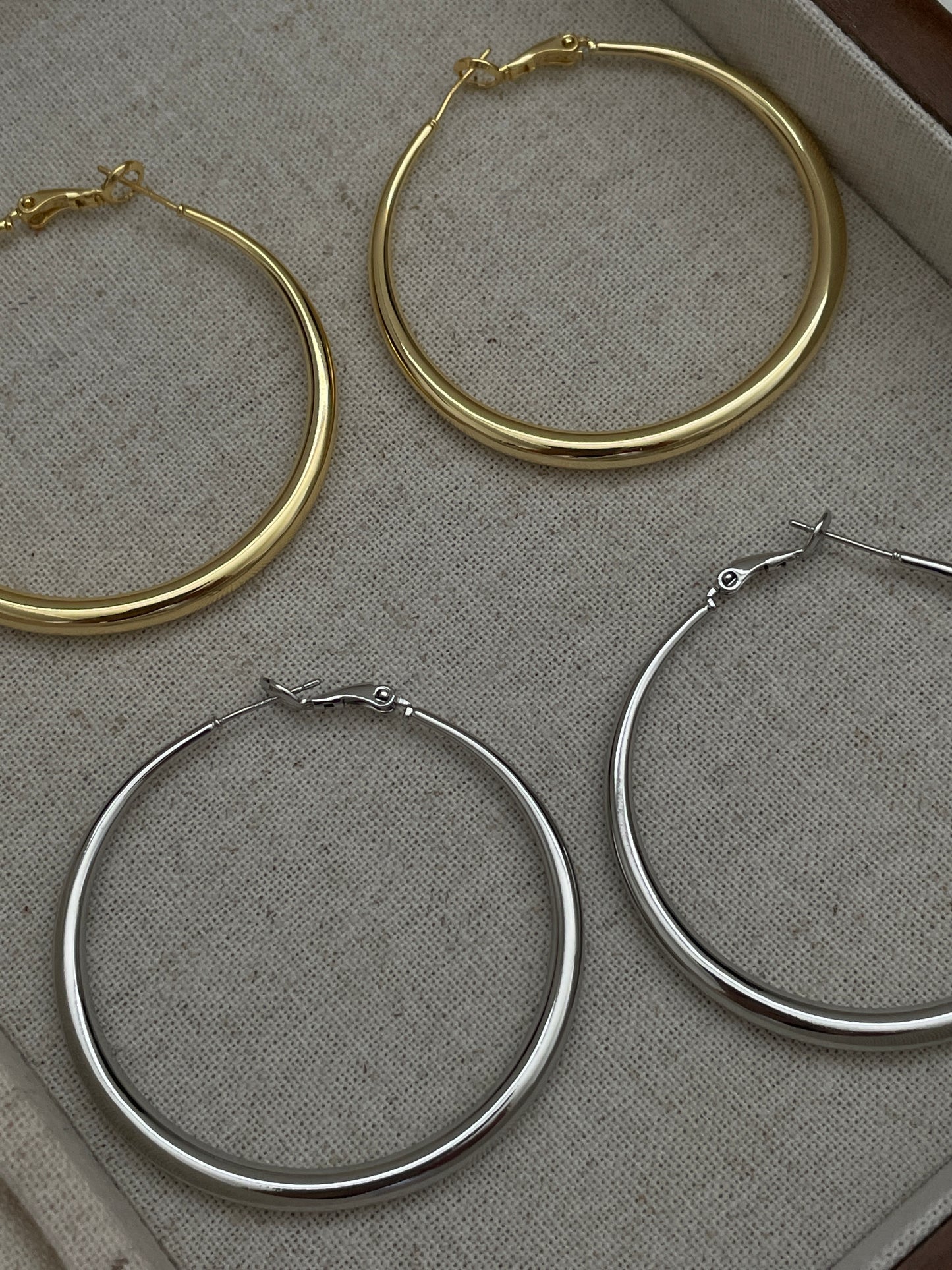 The Large Classic Hoop Earrings