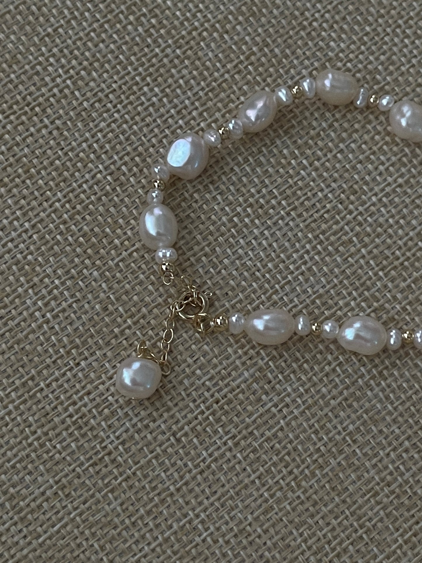 The Lily Pearl Bracelet