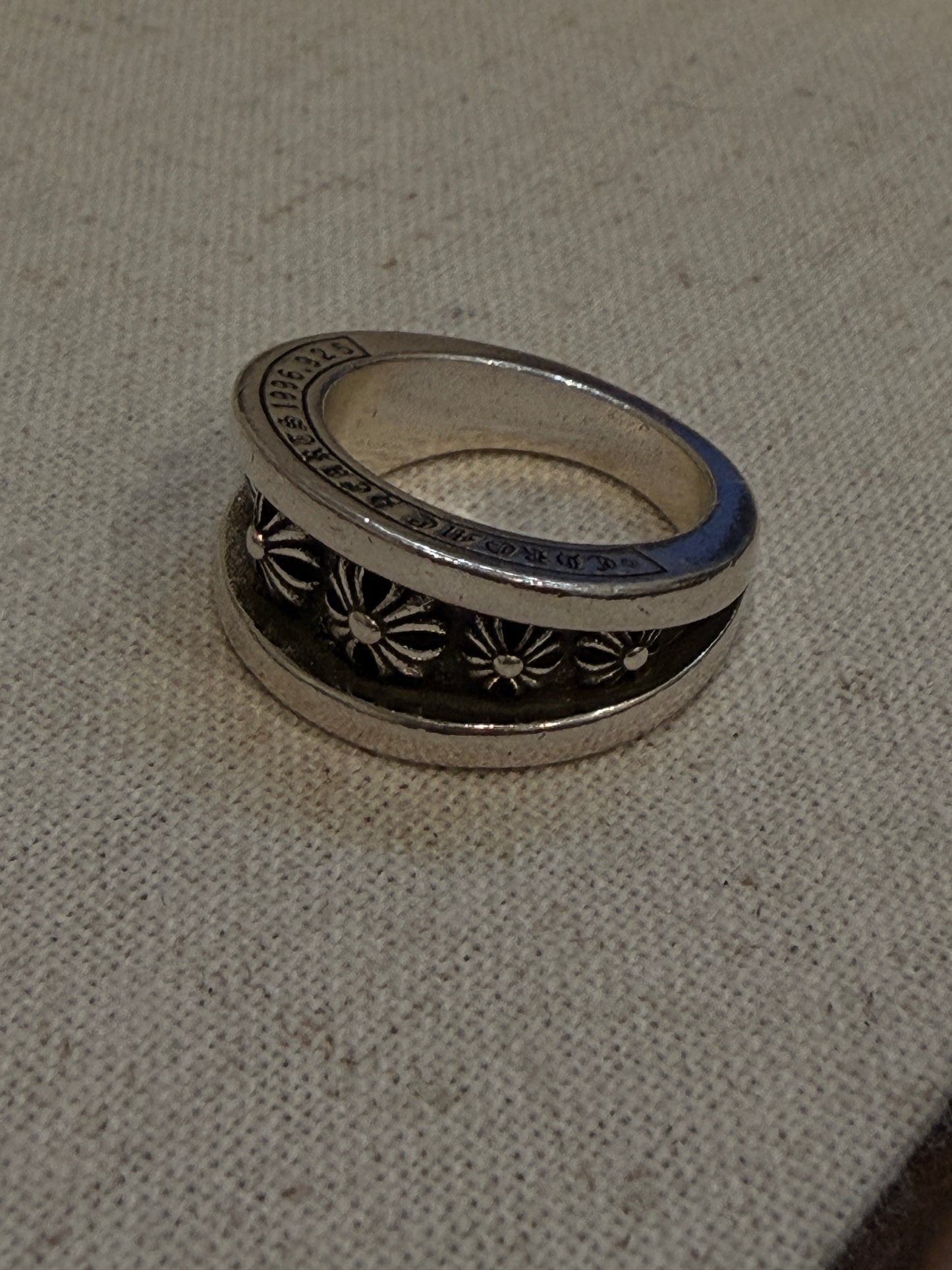 The Fleur Motion Ring