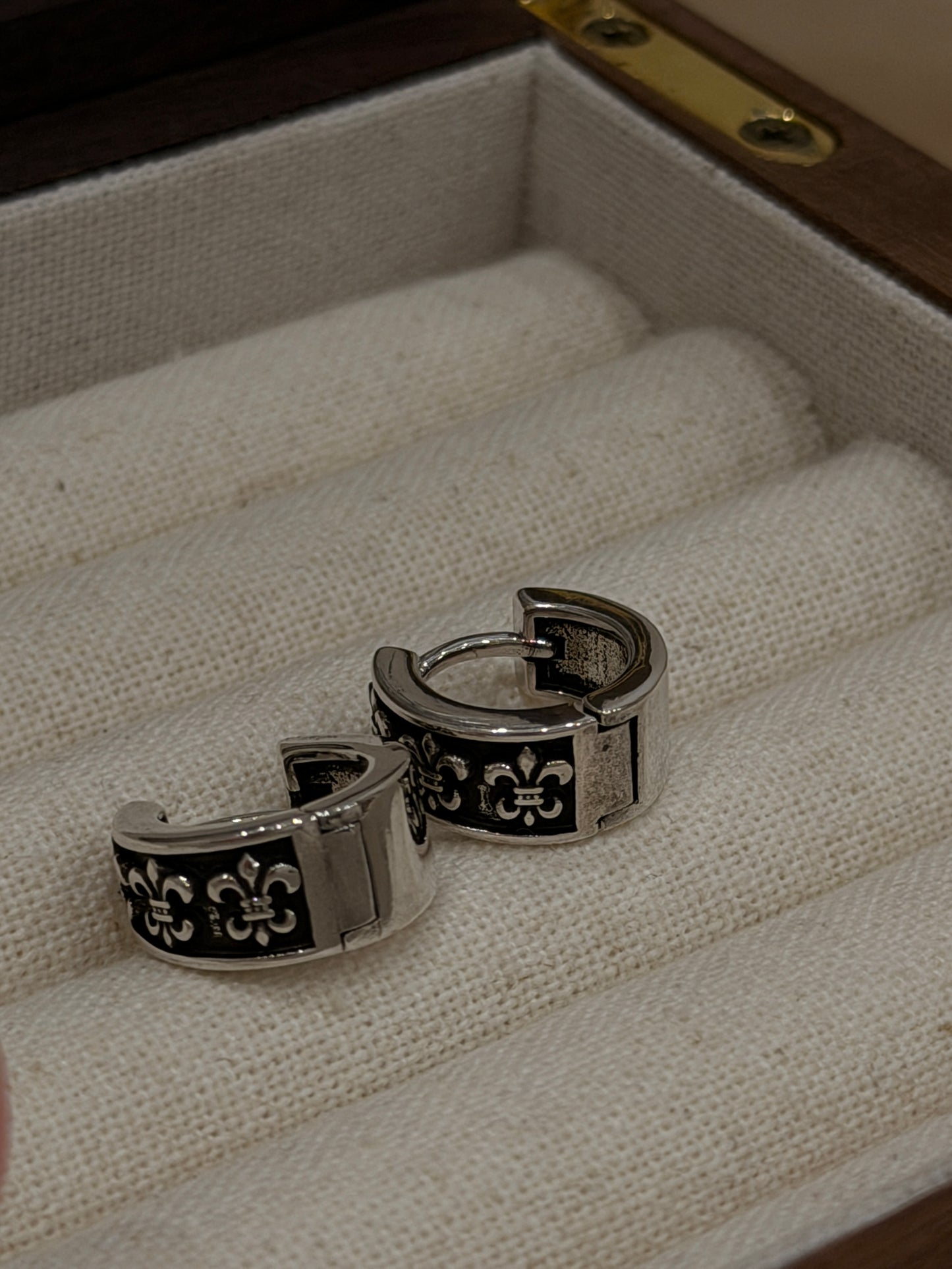 The Fleur Hoop Earrings(Sold Out)