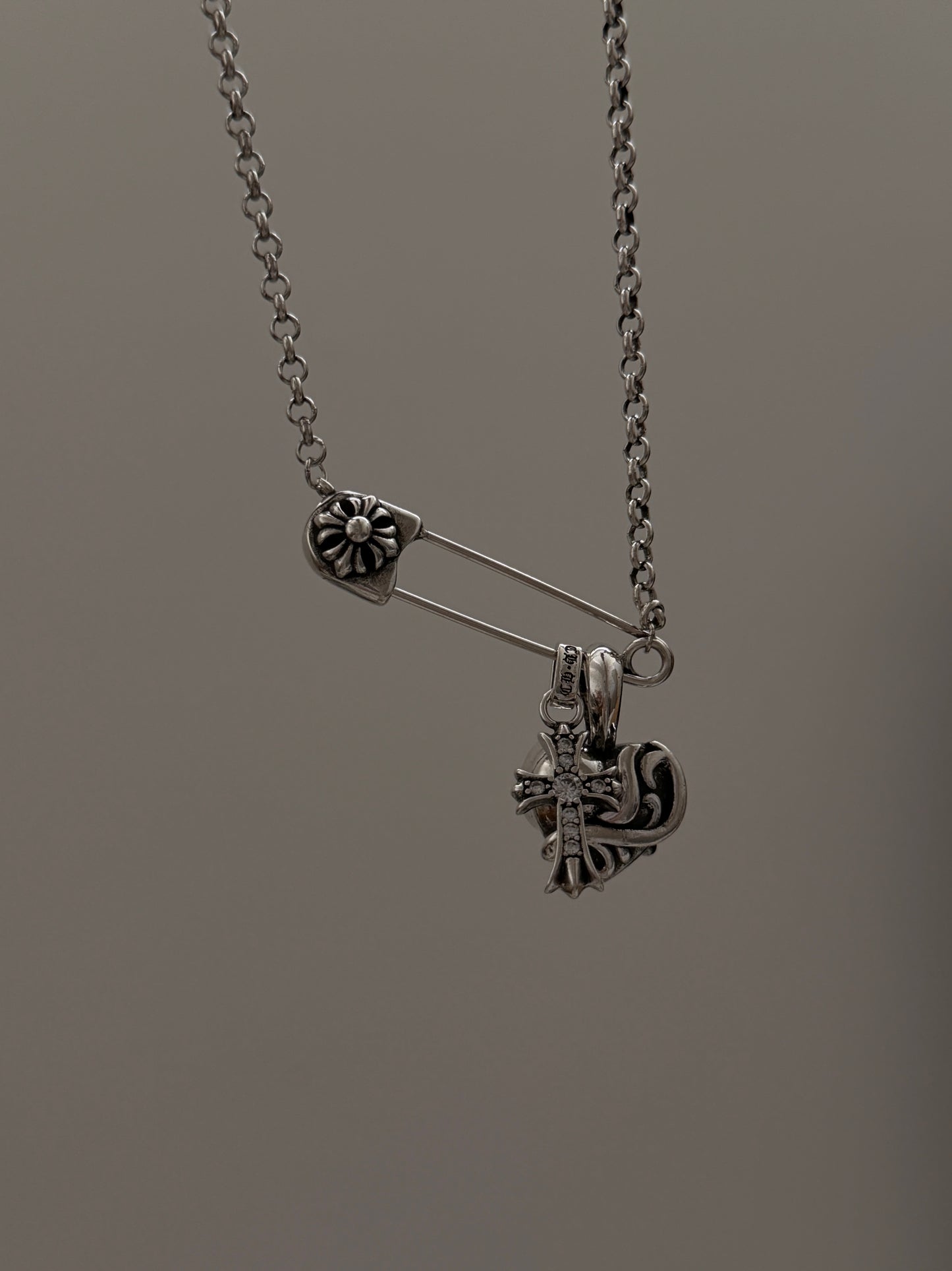 The Rebel Heart Necklace(Sold Out)