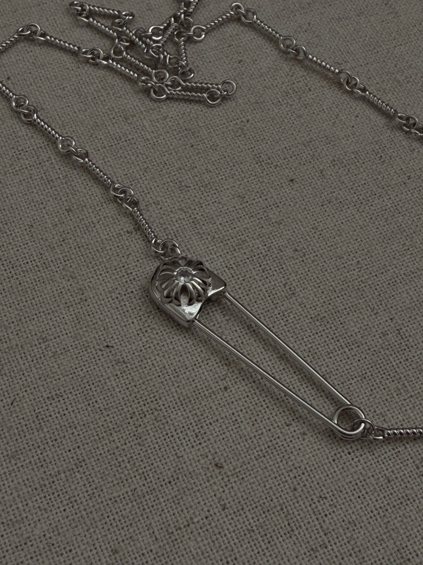 The Saint Pin Necklace(Sold Out)