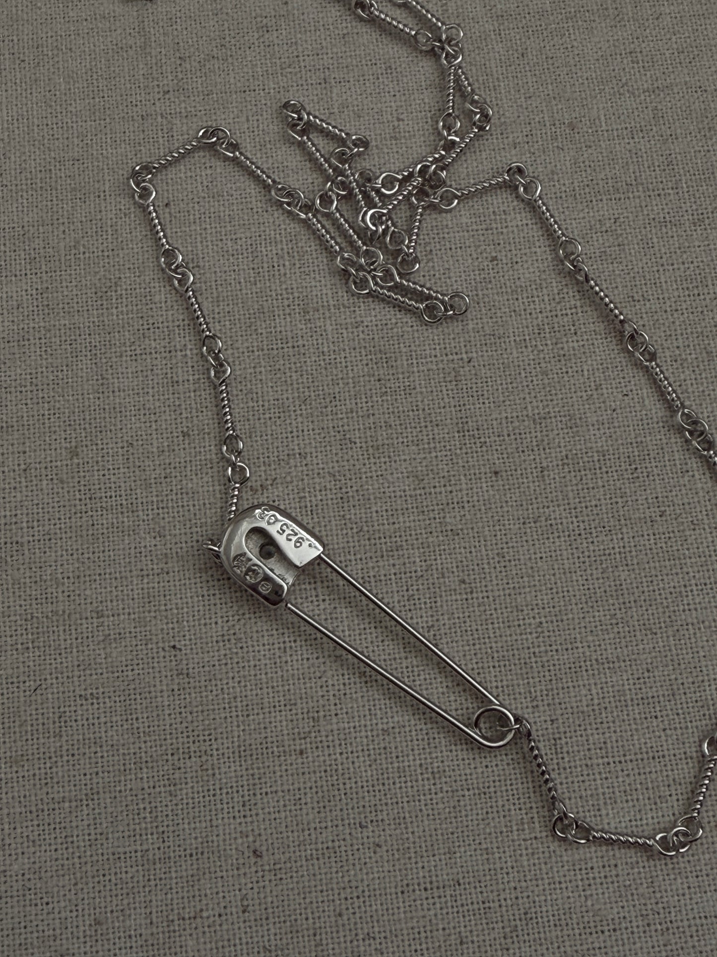 The Saint Pin Necklace(Sold Out)