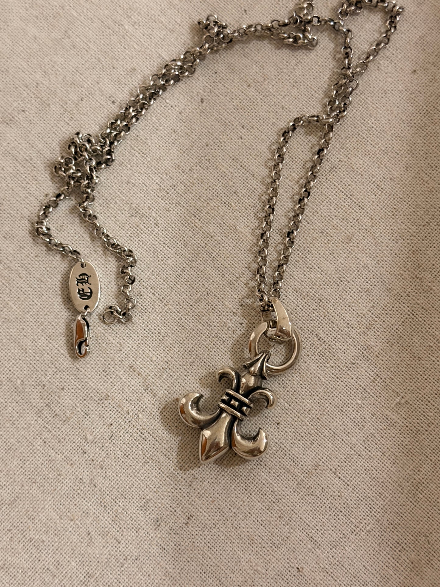 The Noir Necklace