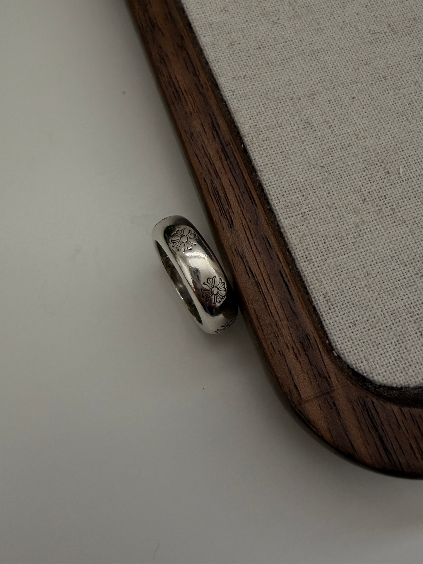 The Fleur Line Ring