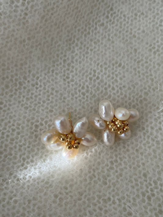 The Summer Flower Earrings
